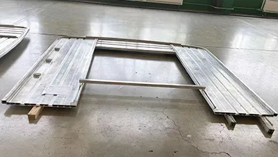 端壁構造