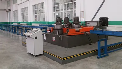 COMAC 312CN31-R 垂直CNCプロファイル曲げ機（イタリア製）