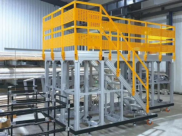 アルミ製移動式足場（高所作業台）